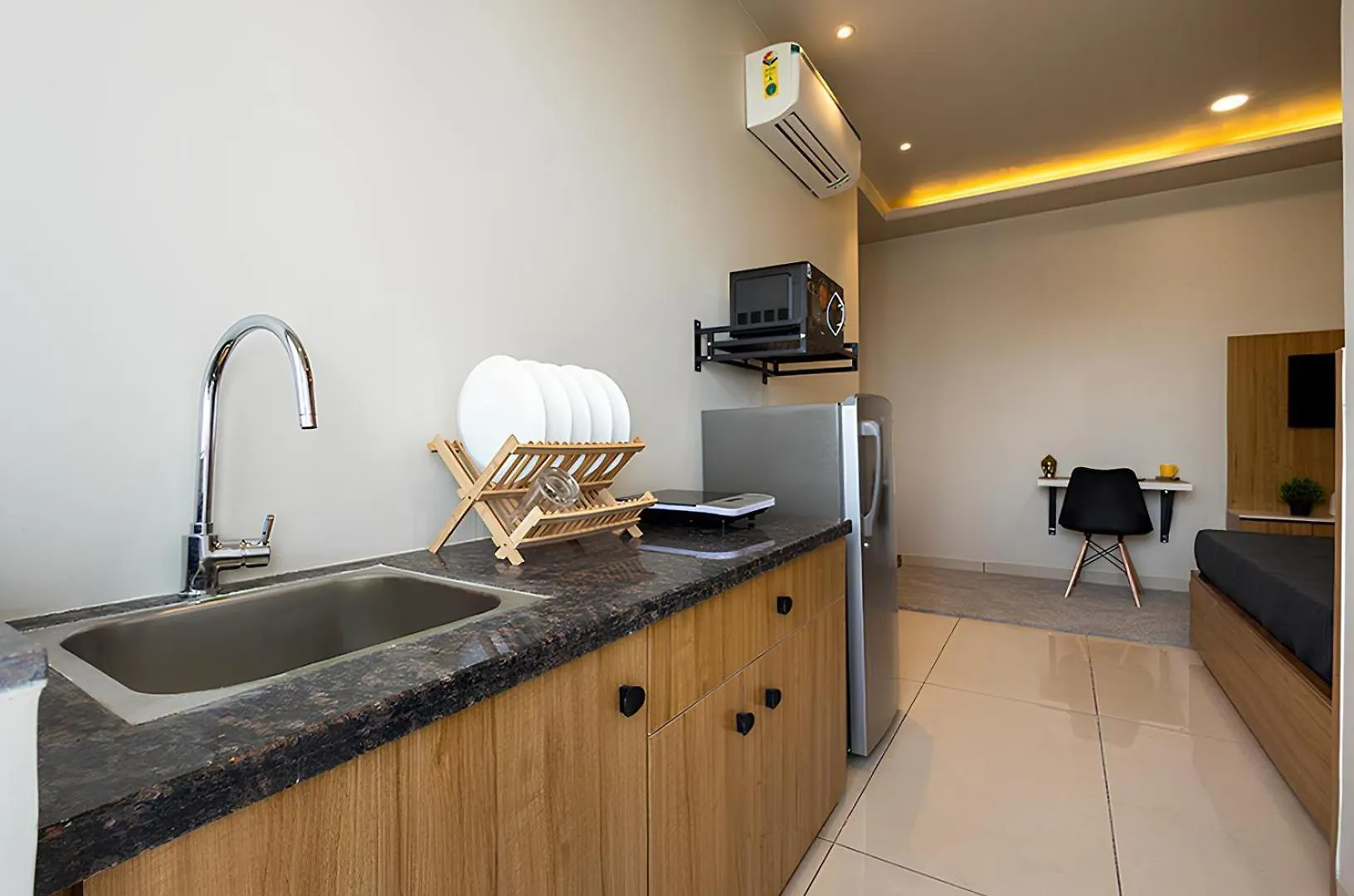 Wandr Hotel Medicity Gurugram, Near Medanta Hospital Gurgaon 3*,