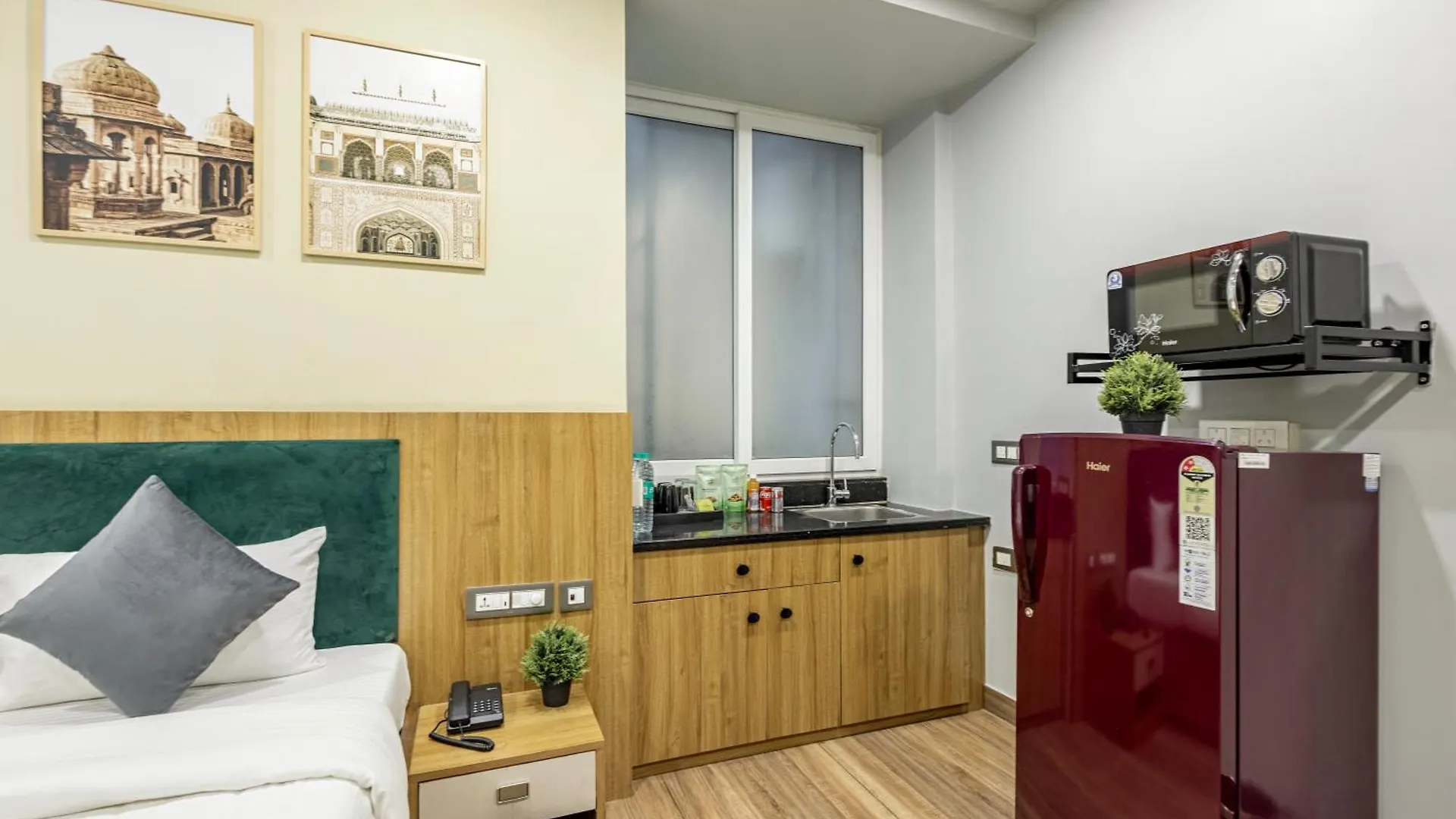 Wandr Hotel Medicity Gurugram, Near Medanta Hospital Gurgaon