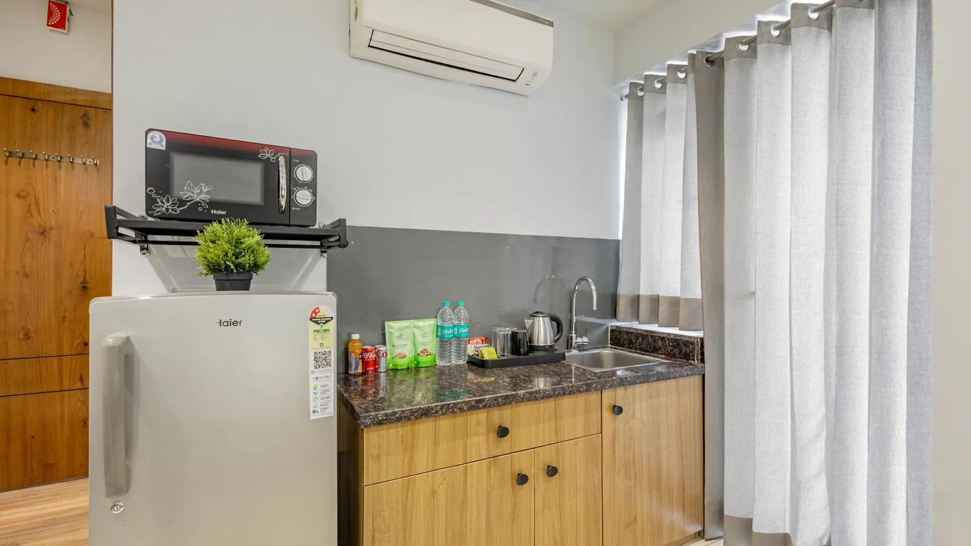 Wandr Hotel Medicity Gurugram, Near Medanta Hospital Gurgáon